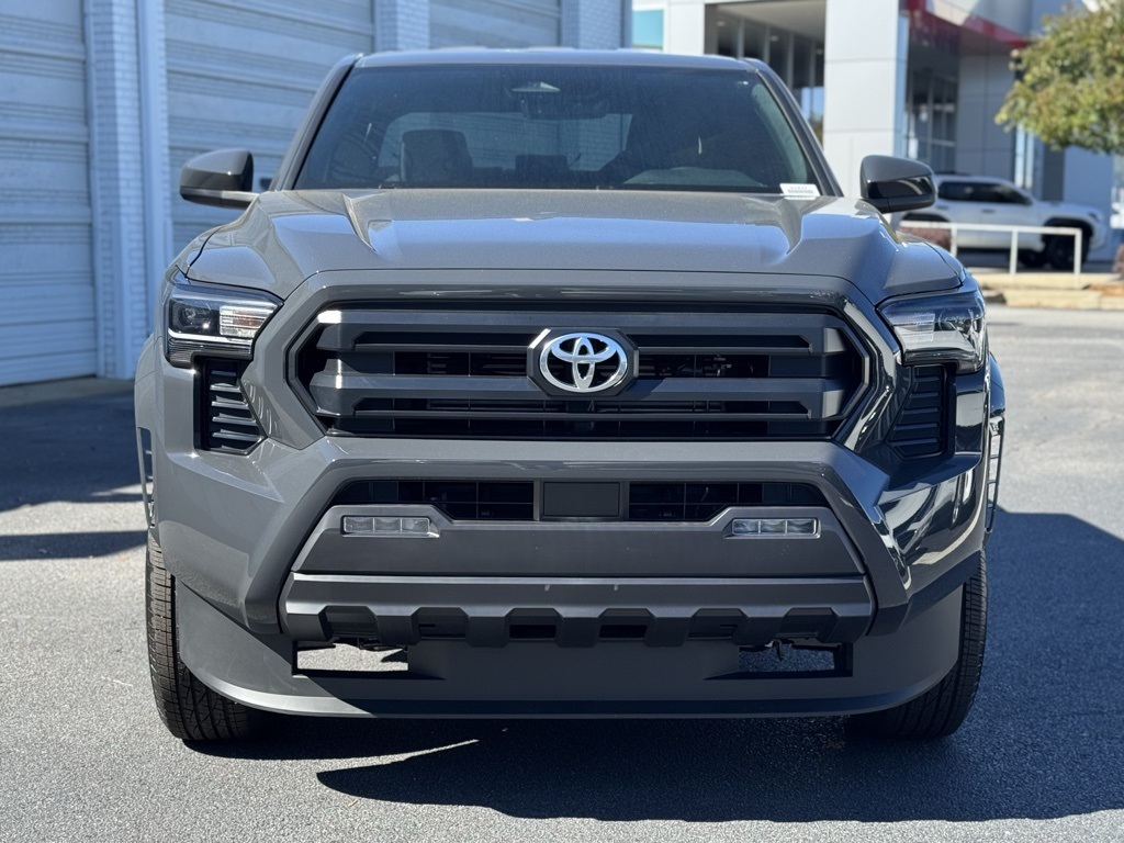 2025 Toyota Tacoma SR5 photo 3
