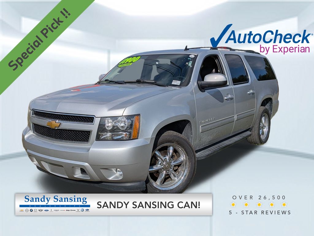 2014 Chevrolet Suburban LT's photo