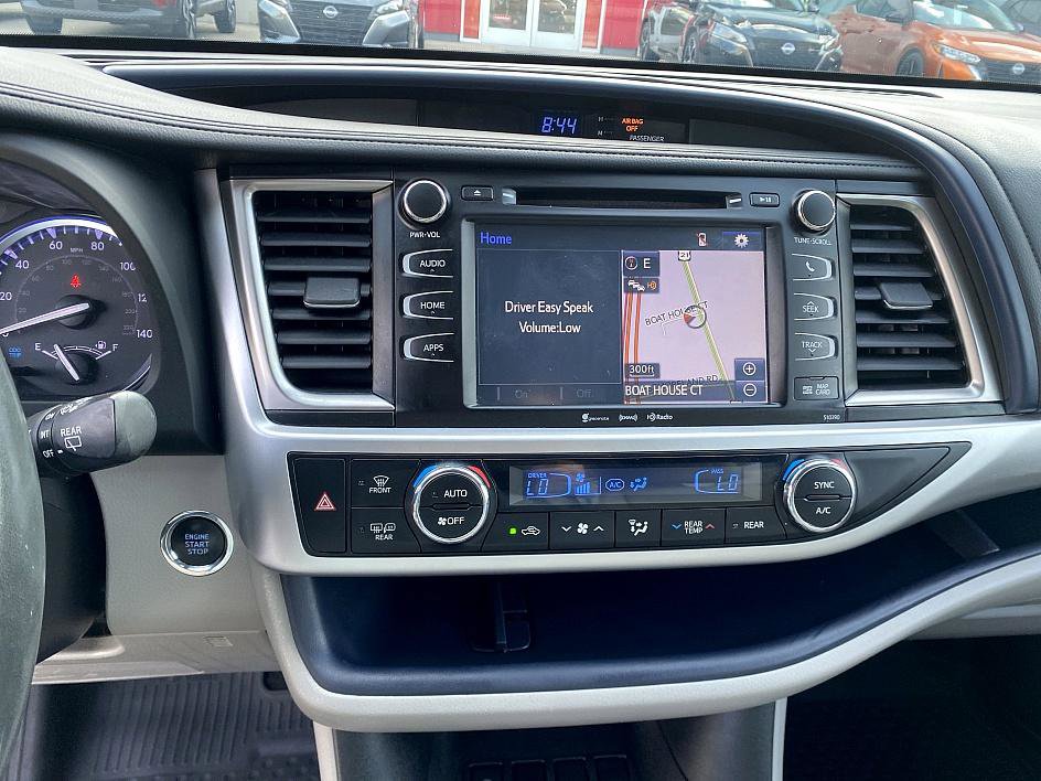 2019 Toyota Highlander XLE photo 8