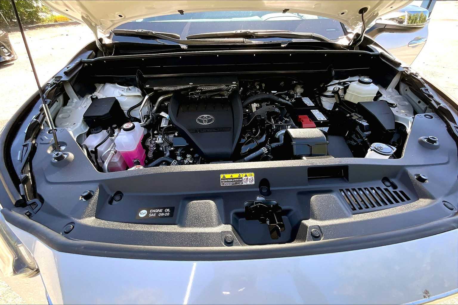 2024 Toyota Highlander Limited photo 31