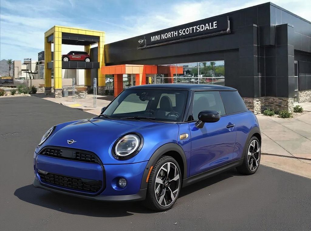 2026 MINI Hardtop 2 Door Oxford Edition's photo