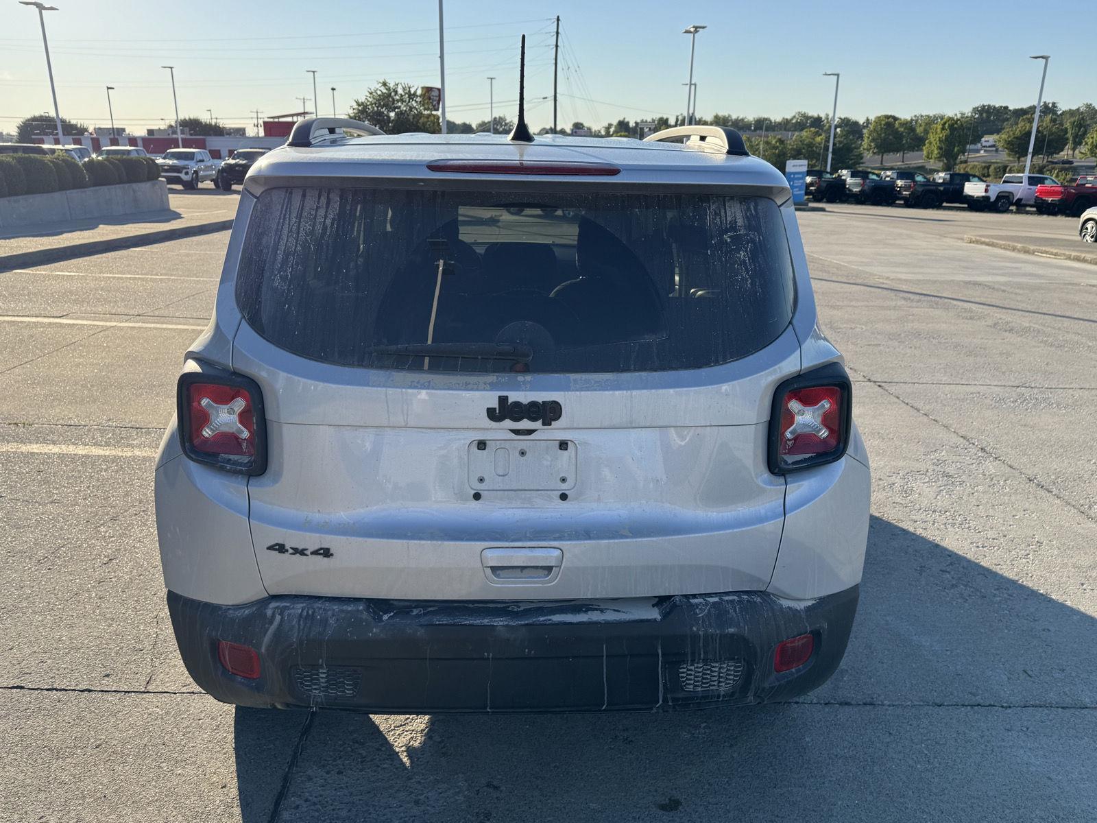 2019 Jeep Renegade Altitude photo 28