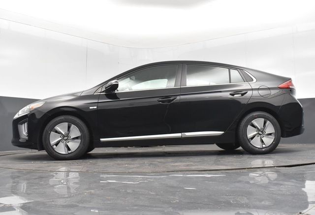 2020 Hyundai Ioniq SE photo 18