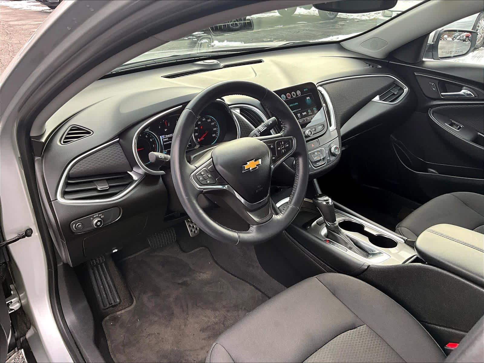Image of Pre-Owned 2016 Chevrolet Malibu LT