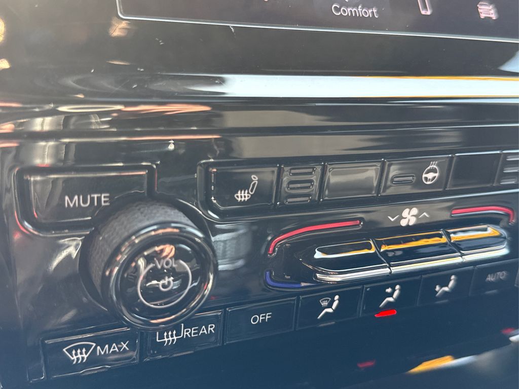2021 Jeep Grand Cherokee Altitude photo 32