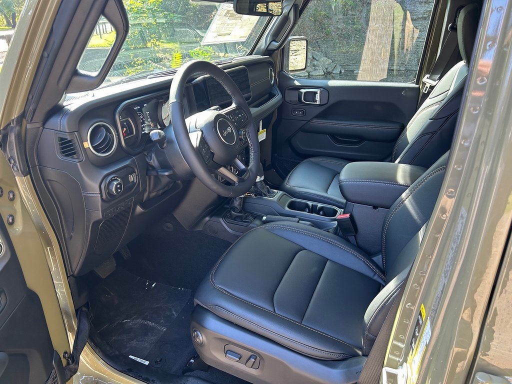 2025 Jeep Gladiator Sport photo 17