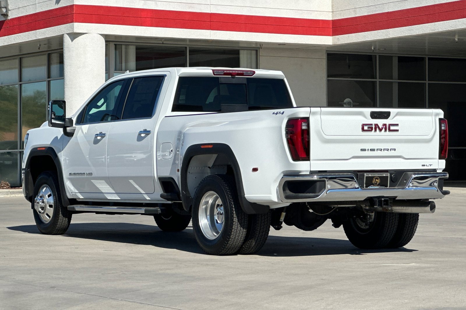 2025 Gmc Sierra 3500 HD SLT photo 4