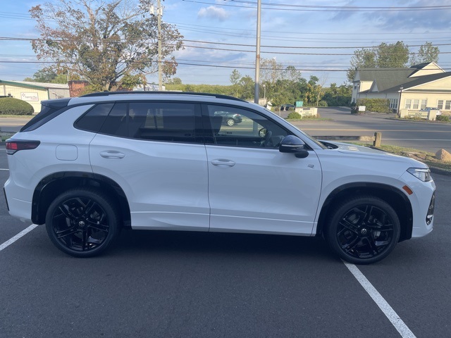 2025 Volkswagen Tiguan SE R-Line Black photo 4