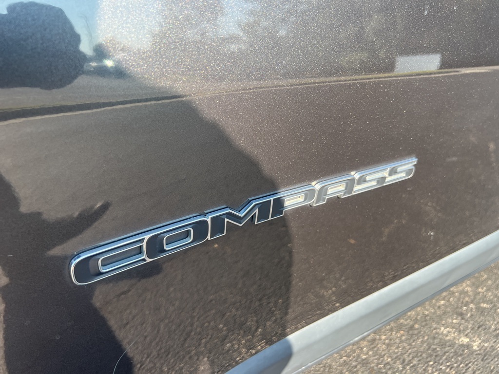 2018 Jeep Compass Latitude photo 10