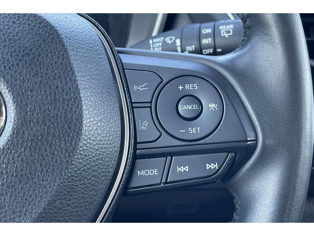 2022 Toyota Corolla SE photo 32