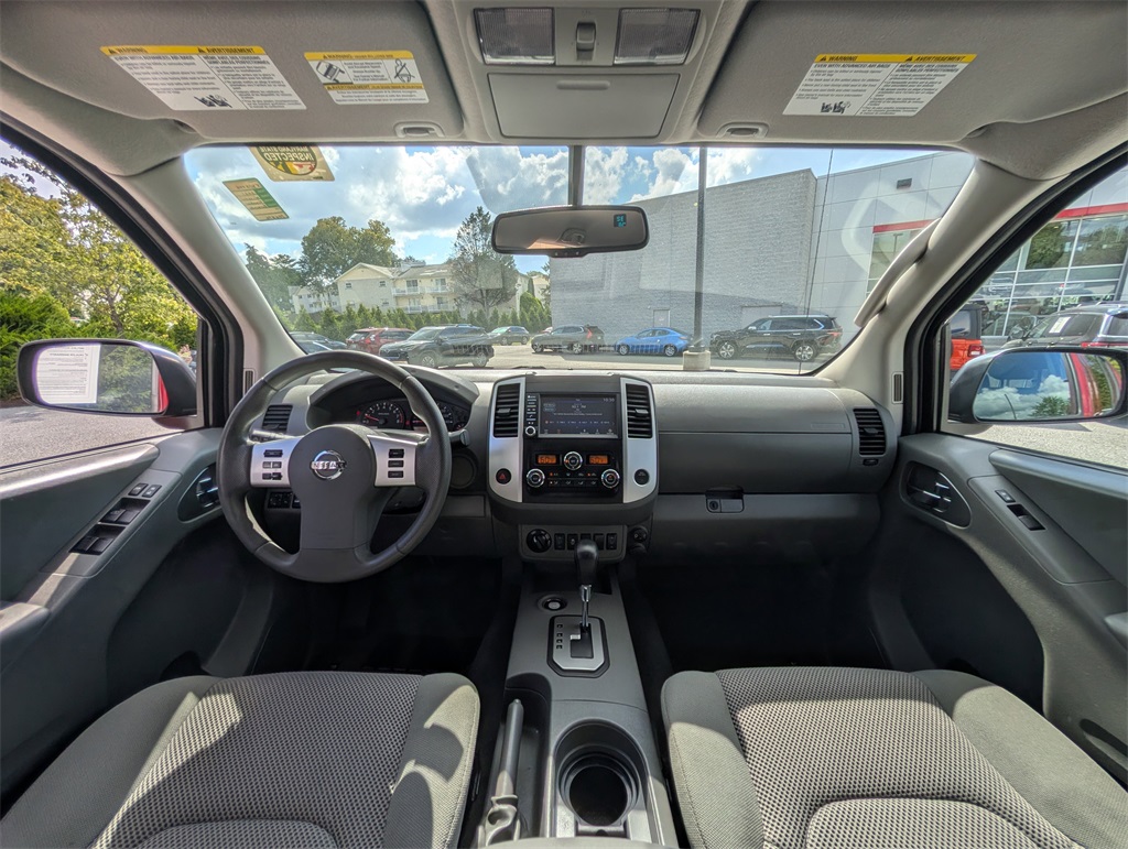 2021 Nissan Frontier SV photo 8