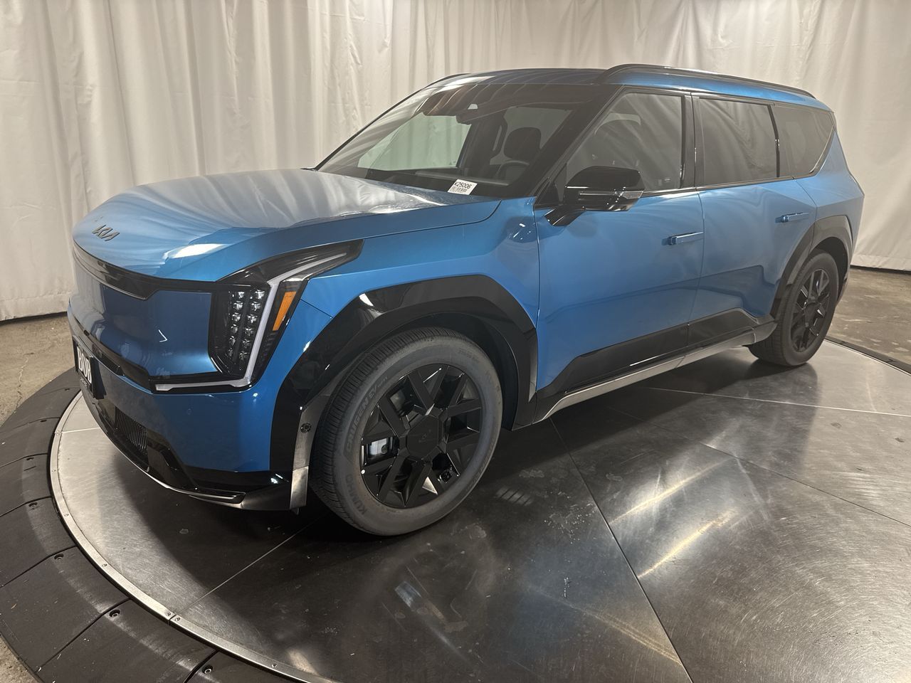 2026 Kia EV9 Land's photo