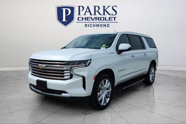 2022 Chevrolet Suburban High Country photo 3