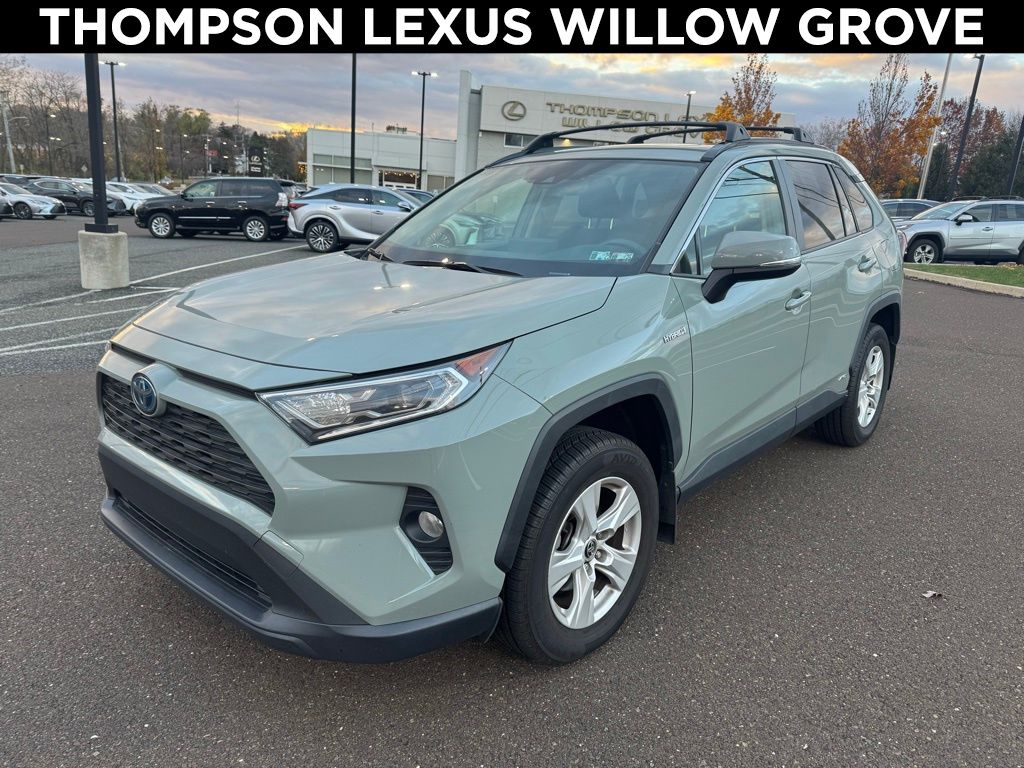 2021 Toyota RAV4 XLE