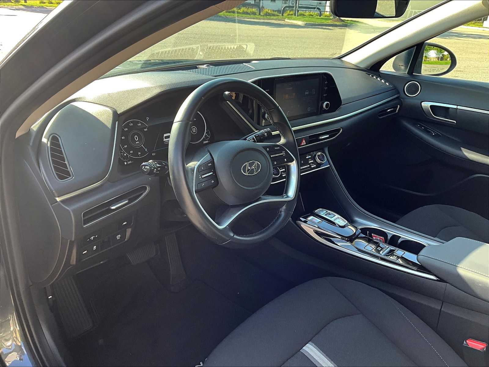 2022 Hyundai Sonata SEL photo 8