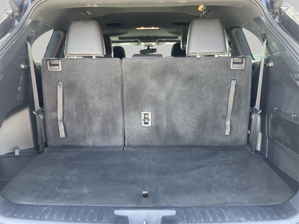 2024 Toyota Highlander XSE photo 8