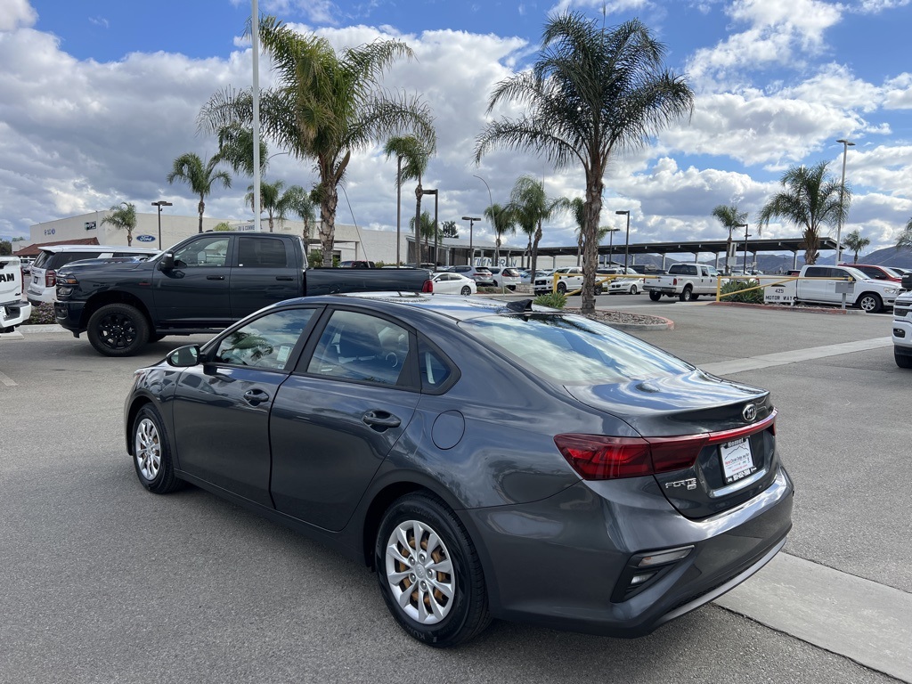 2020 Kia Forte FE photo 3