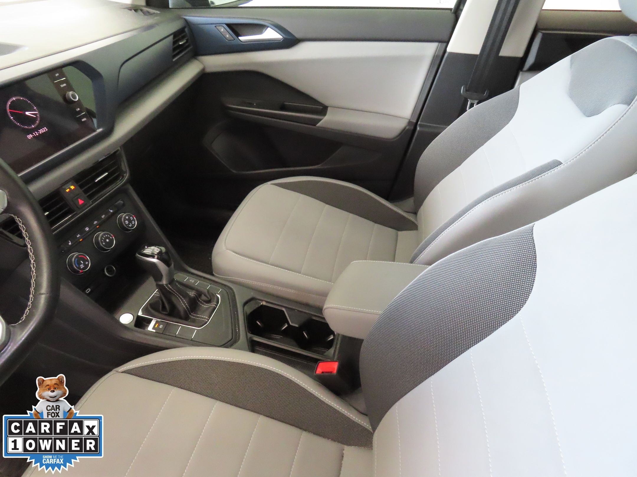 2022 Volkswagen Taos SE photo 18