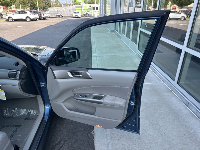 2010 Subaru Forester 2.5X Premium photo 28