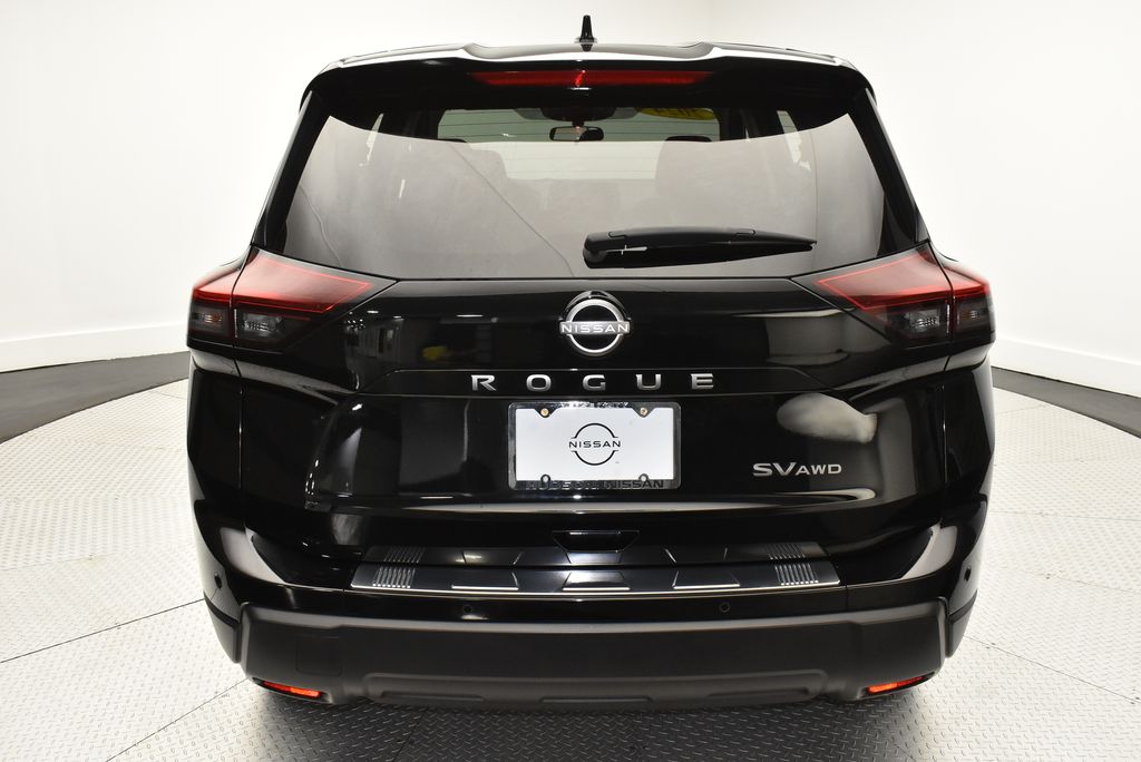 2024 Nissan Rogue SV photo 4