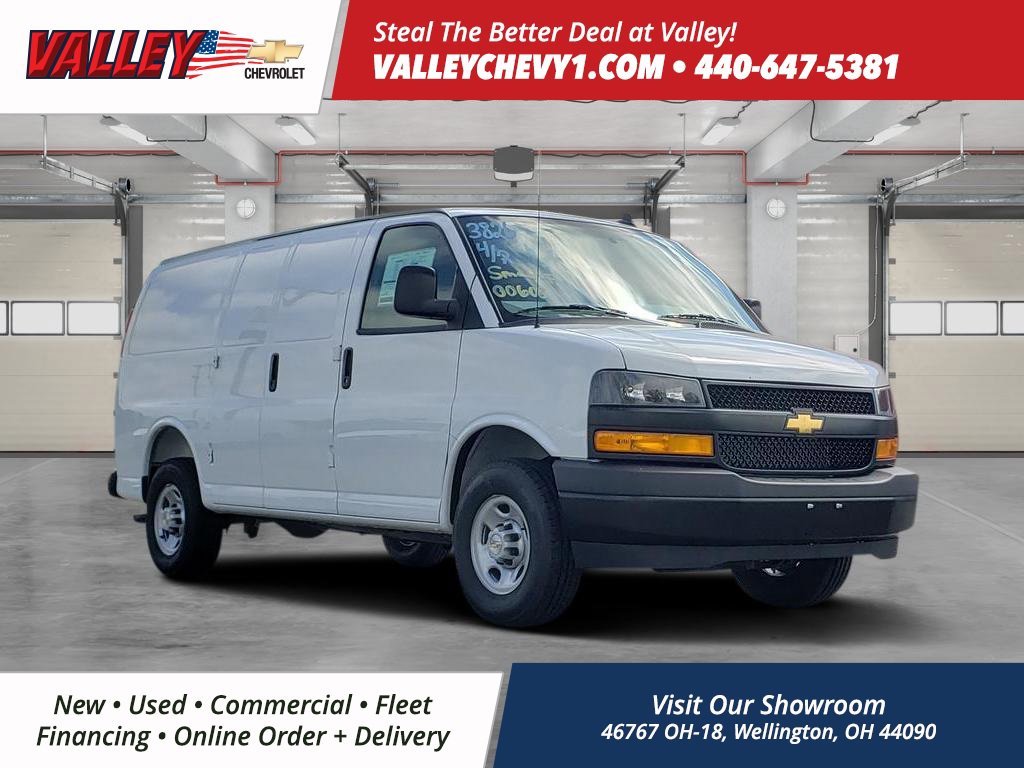 2025 Chevrolet Express Cargo Work Van's photo