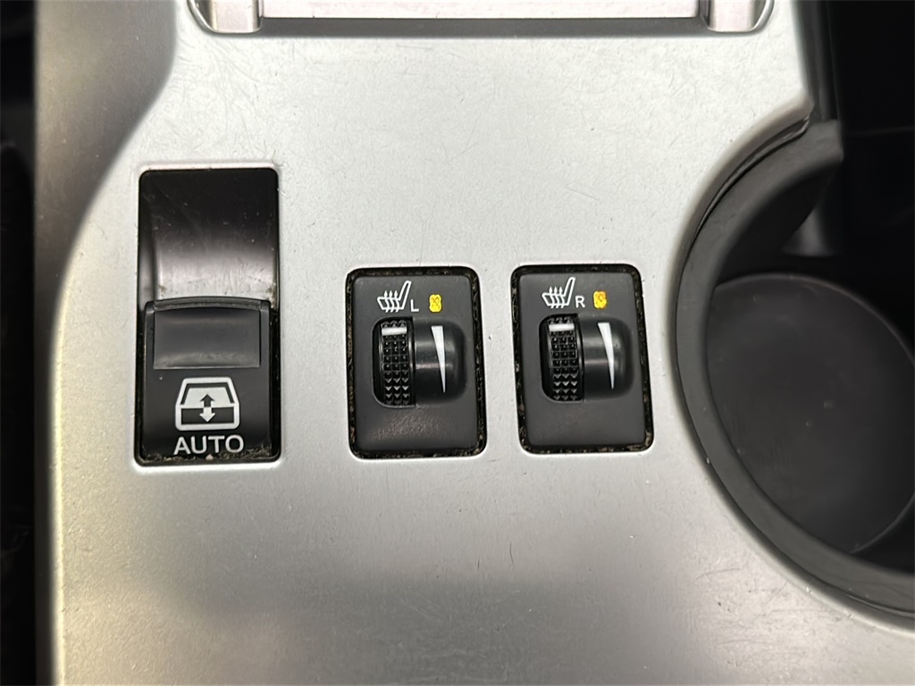 2017 Toyota 4Runner SR5 Premium photo 23