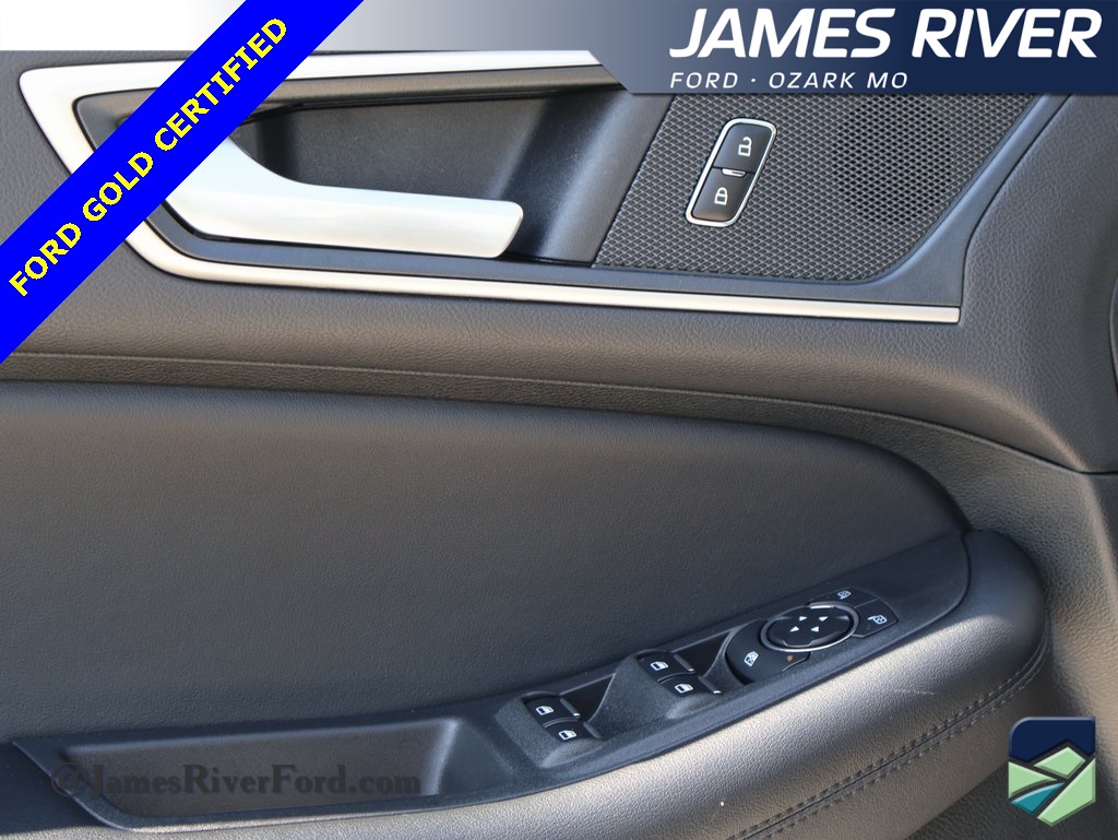 2024 Ford Edge SEL photo 19