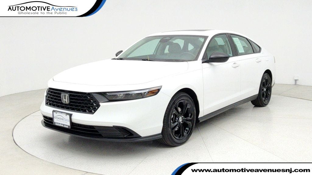 2025 Honda Accord SE's photo