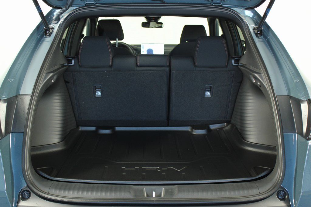 2026 Honda HR-V Sport photo 8
