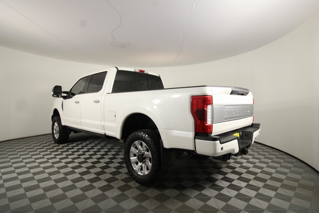 2017 Ford F-350 photo 3
