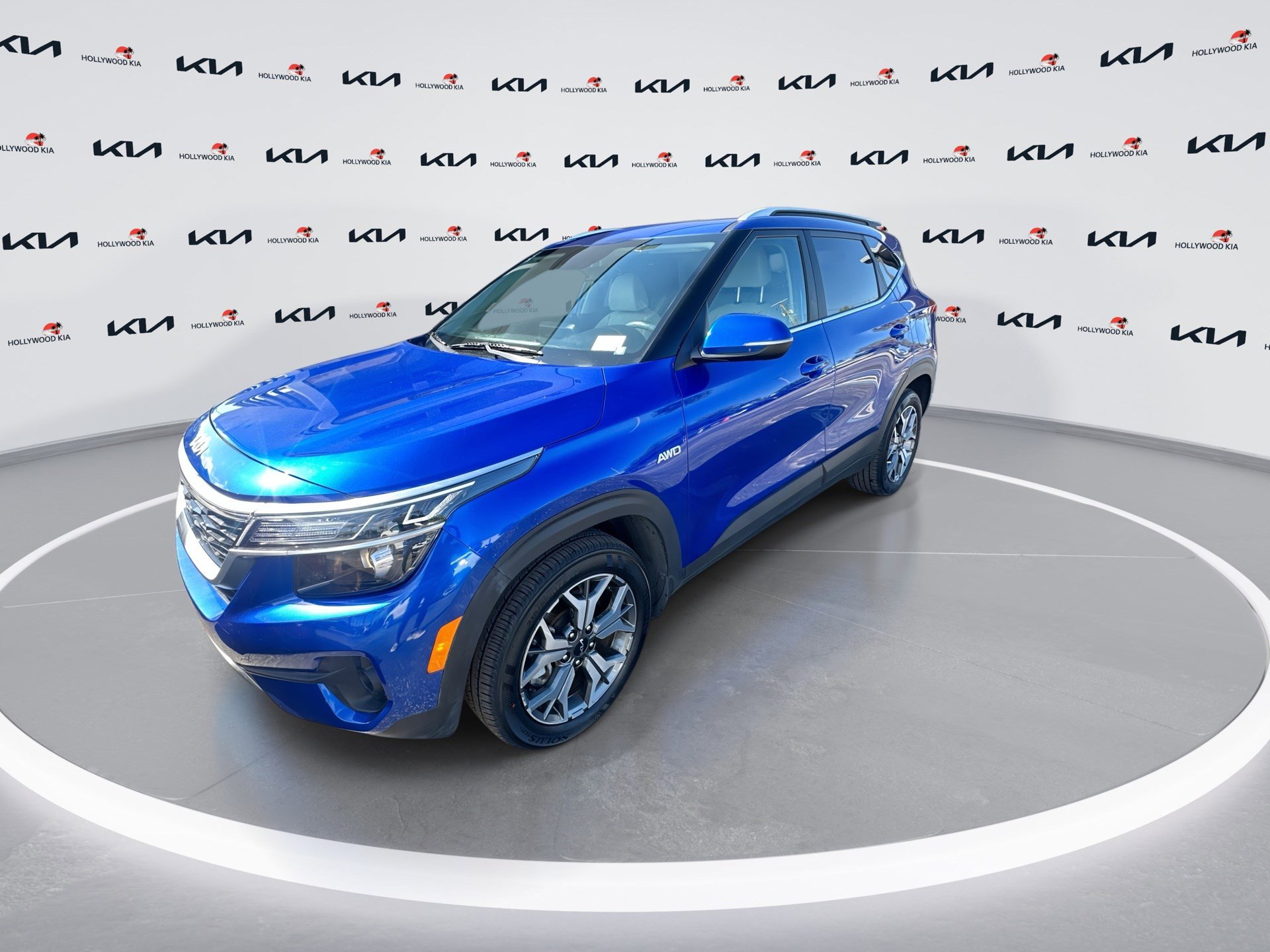 2023 Kia Seltos EX photo 4