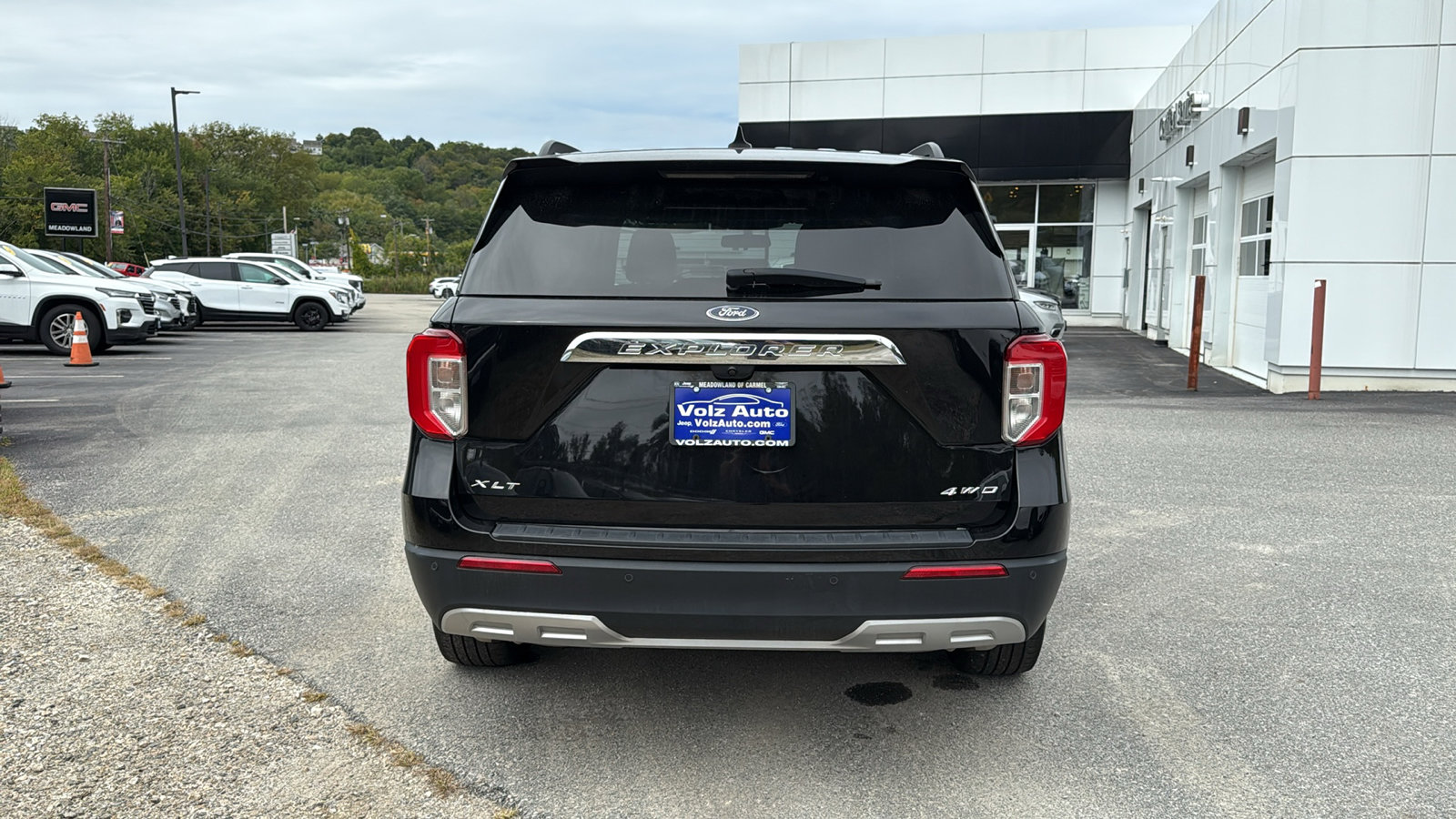 2022 Ford Explorer XLT photo 2