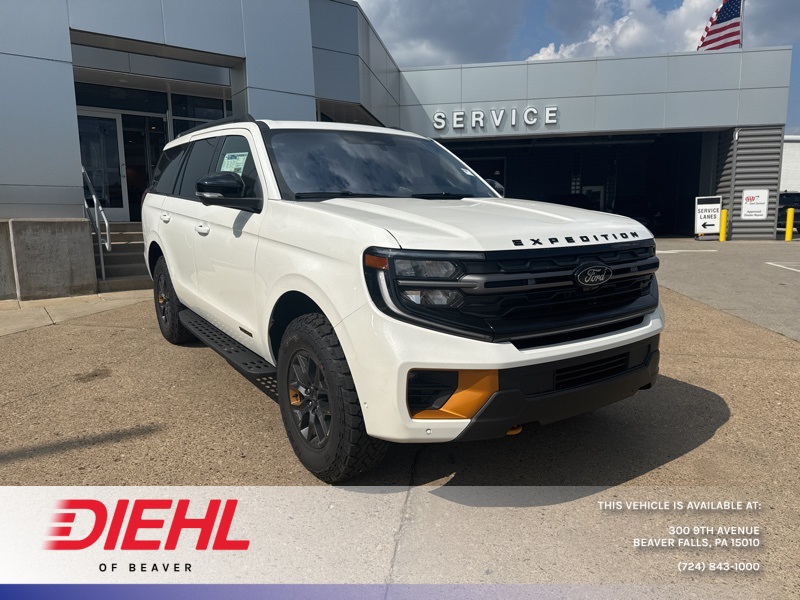 2025 Ford Expedition Tremor's photo