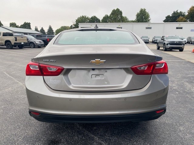 2024 Chevrolet Malibu 1LT photo 3