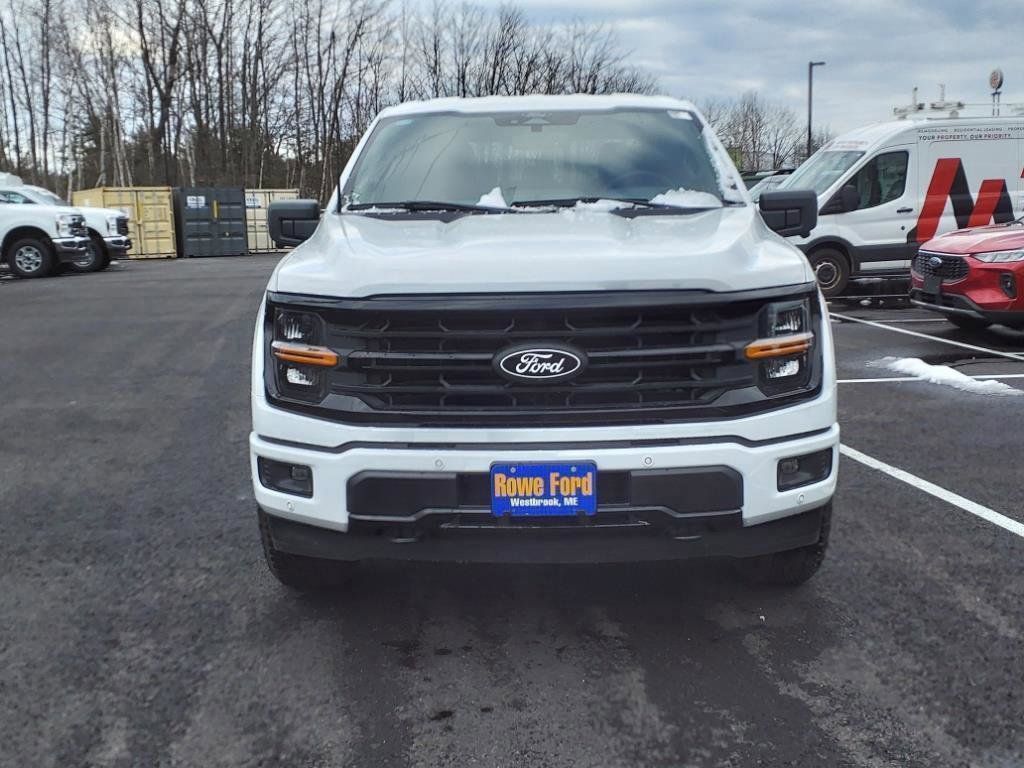 2025 Ford F-150 XLT photo 2