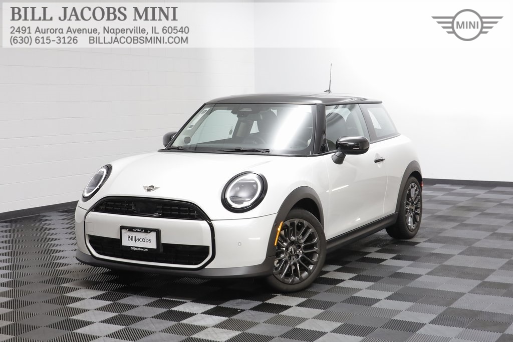 2025 MINI Hardtop 2 Door Base's photo