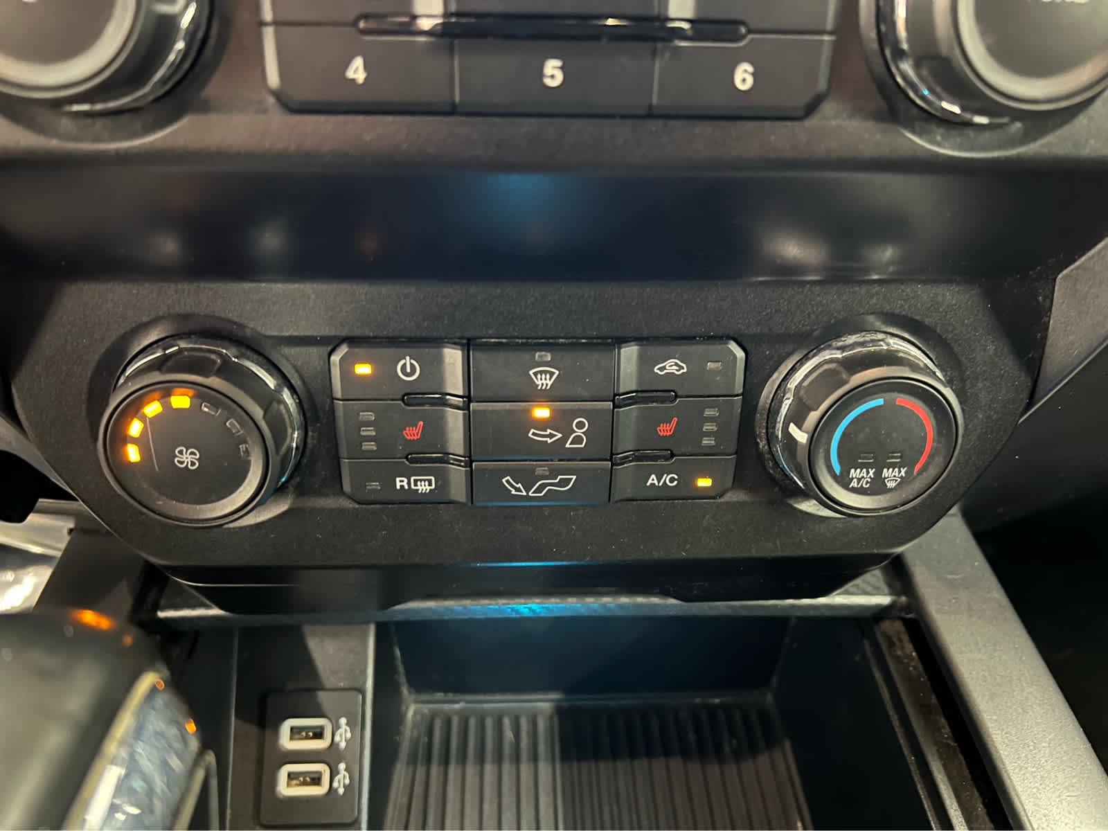2020 Ford F-150 XLT photo 23