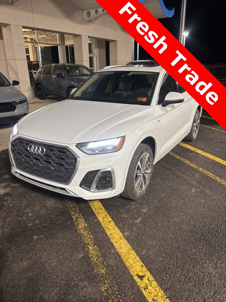 2023 Audi Q5 Premium Plus's photo