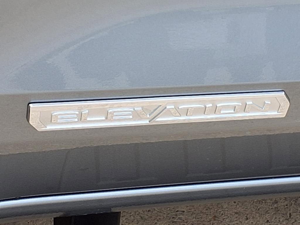 New 2025 Sterling Metallic GMC Elevation image 10
