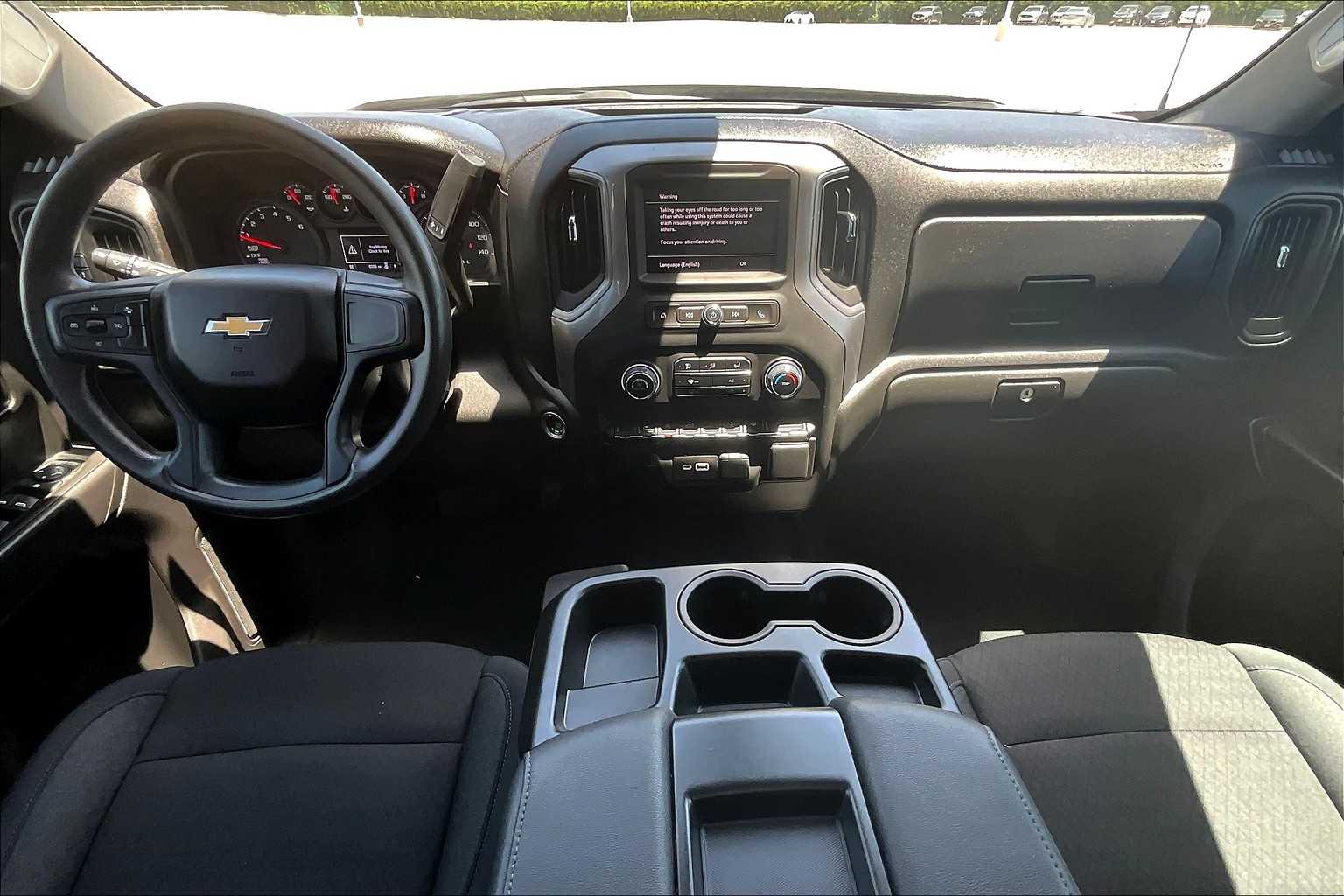 2025 Chevrolet Silverado 1500 Custom photo 27