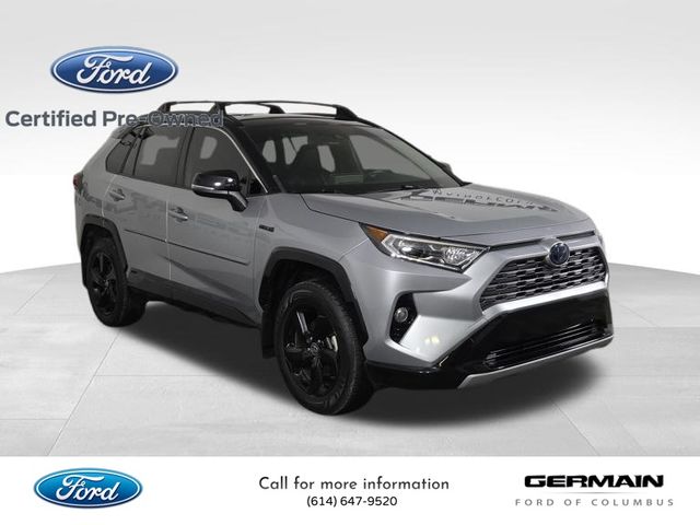 2020 Toyota RAV4 Hybrid XSE photo 2