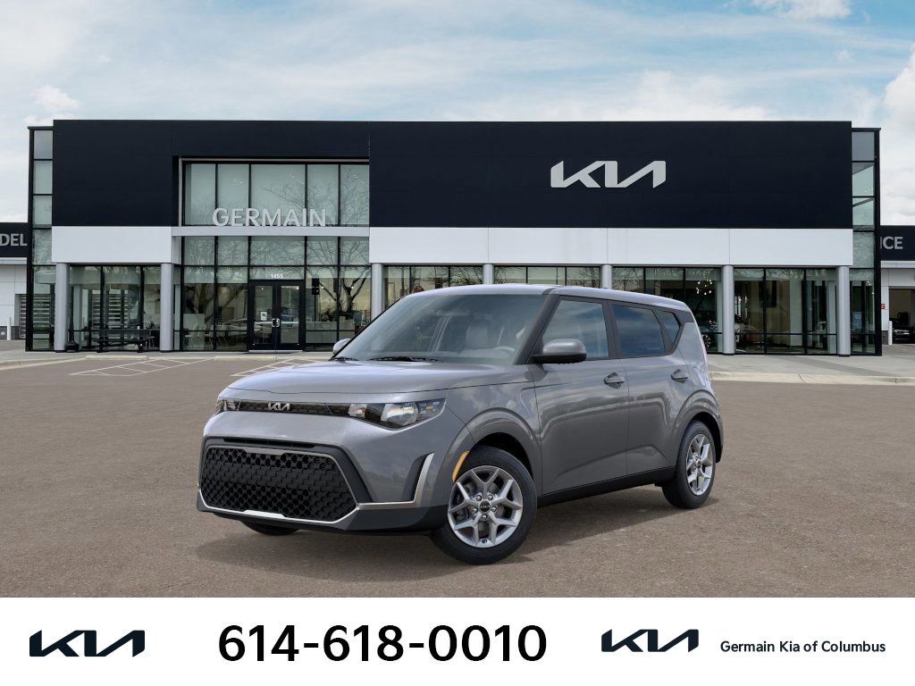 2025 Kia Soul LX's photo