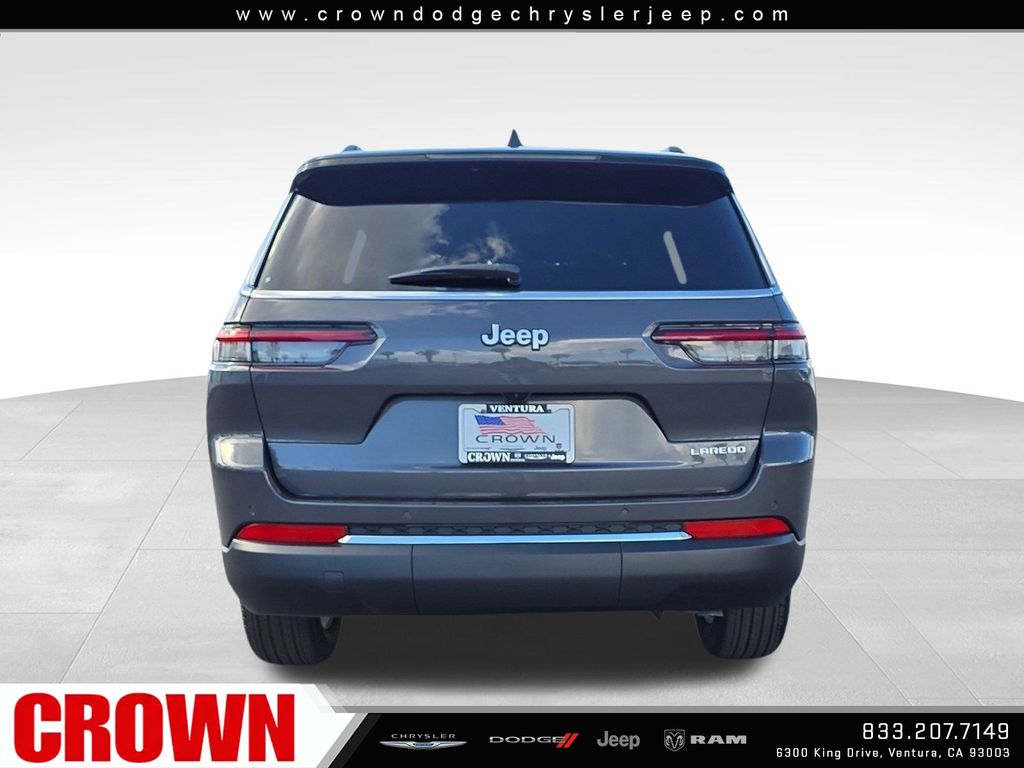 2025 Jeep Grand Cherokee Laredo X photo 3