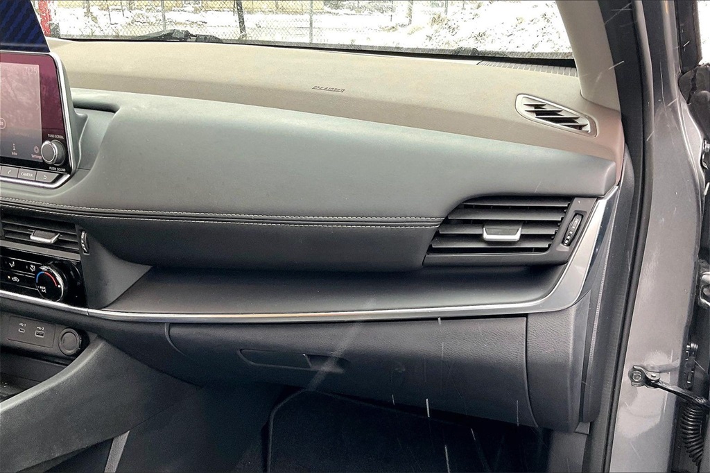 2021 NISSAN ROGUE - Image 12