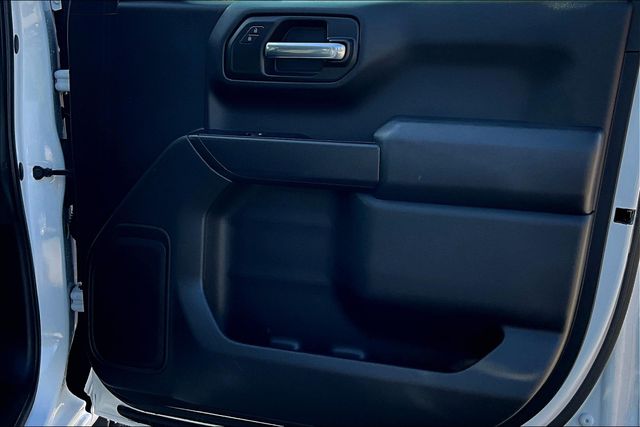 2019 Chevrolet Silverado 1500 Custom photo 26