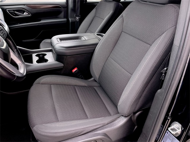 2022 Gmc Yukon SLE photo 3