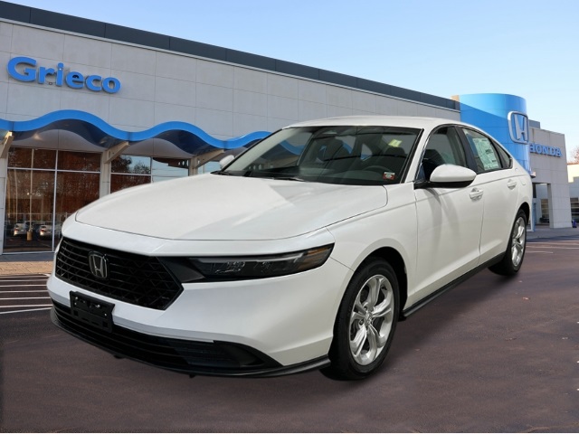 2025 Honda Accord LX's photo