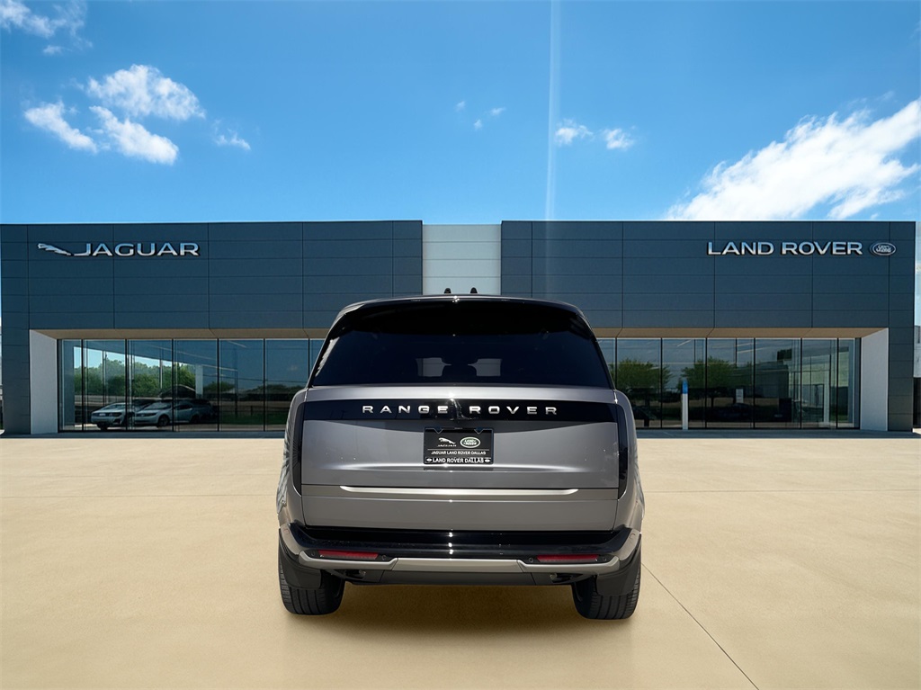 2025 Land Rover Range Rover SE photo 2