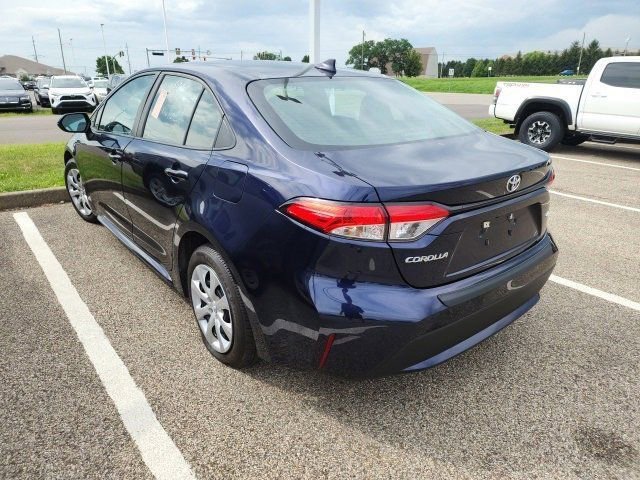 2022 Toyota Corolla LE photo 4