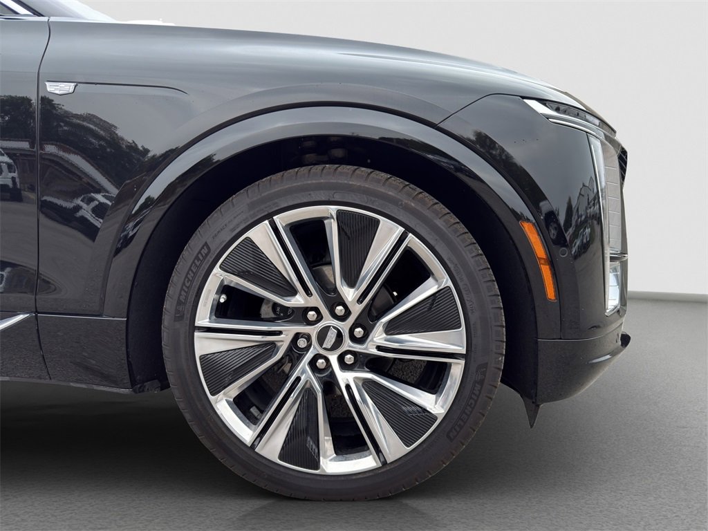 Used 2023 Cadillac LYRIQ Luxury with VIN 1GYKPMRK4PZ002169 for sale in Saint Joseph, MO